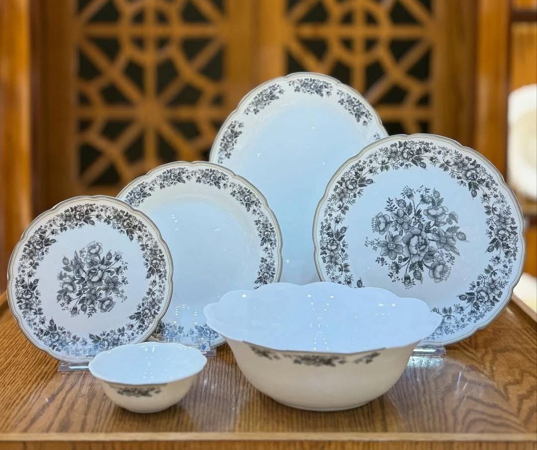 سرویس ۲۶ پارچه طرح ماهور طوسی قالب نیلوفری